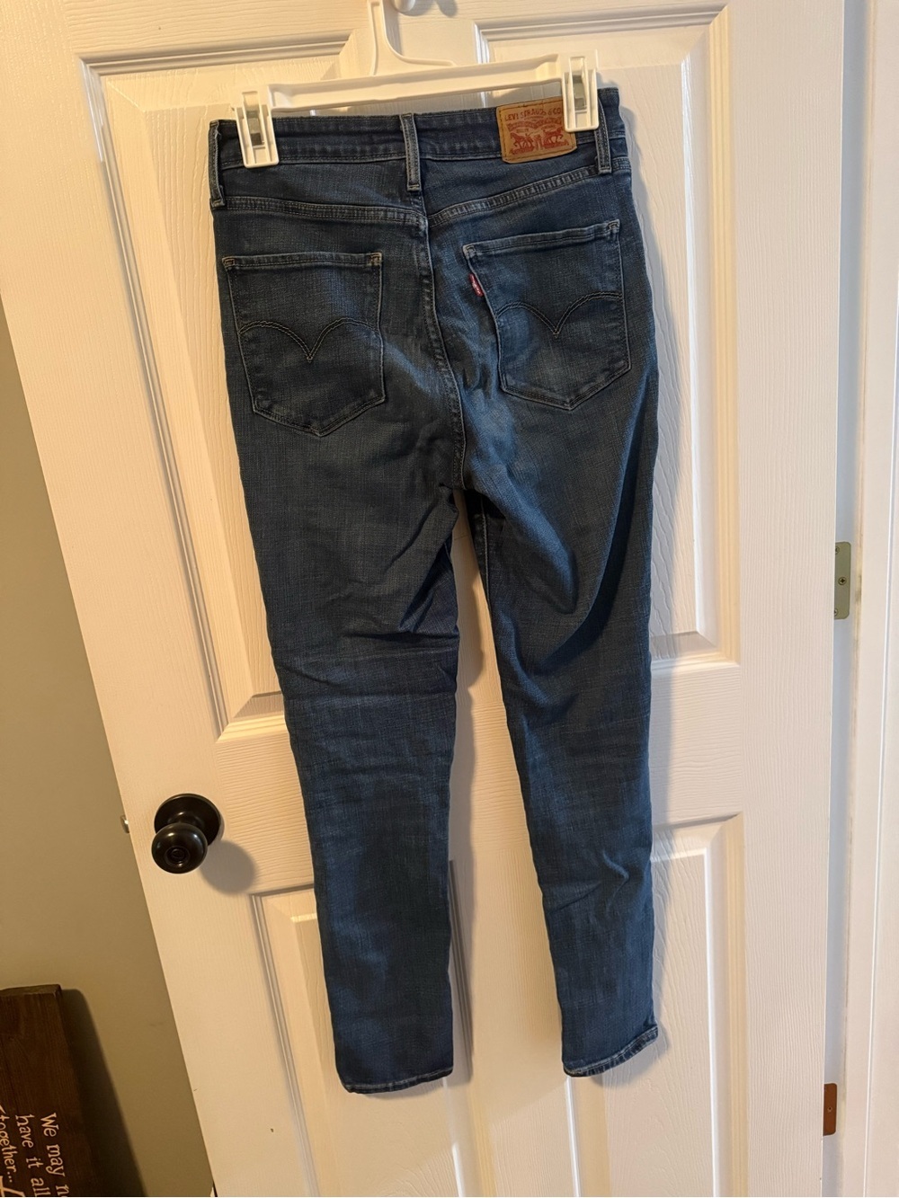 Women’s Levi High Rise Skinny Jeans Size 29